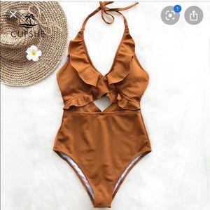 Cupshe Stay With You Falbala One-piece swimsuit